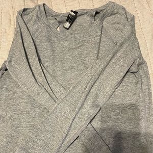 Medium yogalicious long sleeve top